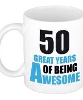50 great years of being awesome cadeau mok beker wit en blauw abraham